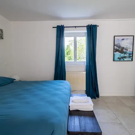 Willa La Metairie - Largiliere *