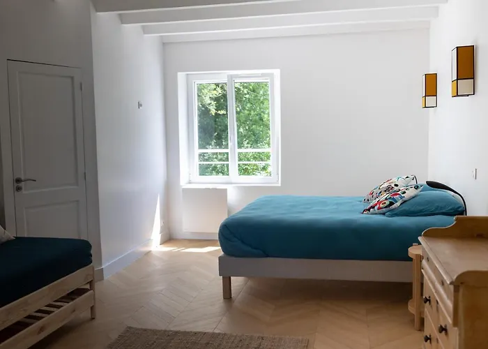 La Metairie - Largiliere فيلة *